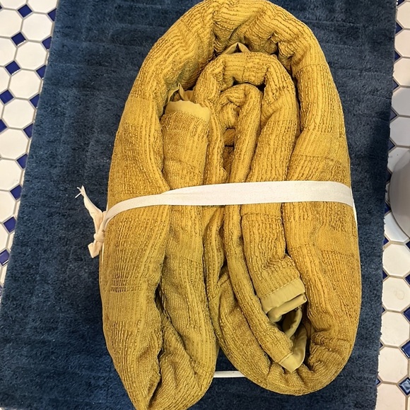 Anthropologie Paulette Chenille Quilt Queen New - Picture 15 of 16